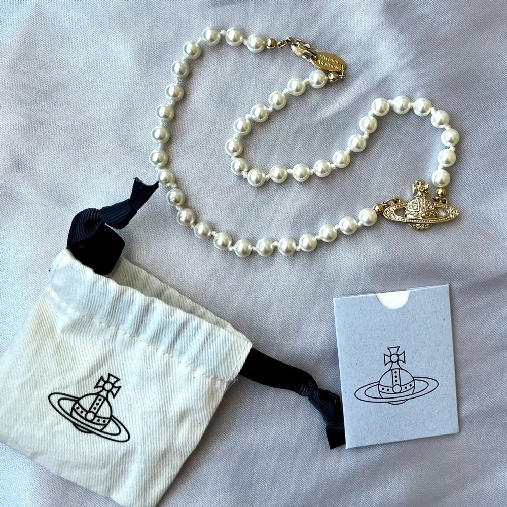 Vivienne Westwood Pearl Choker Mini Bas Relief